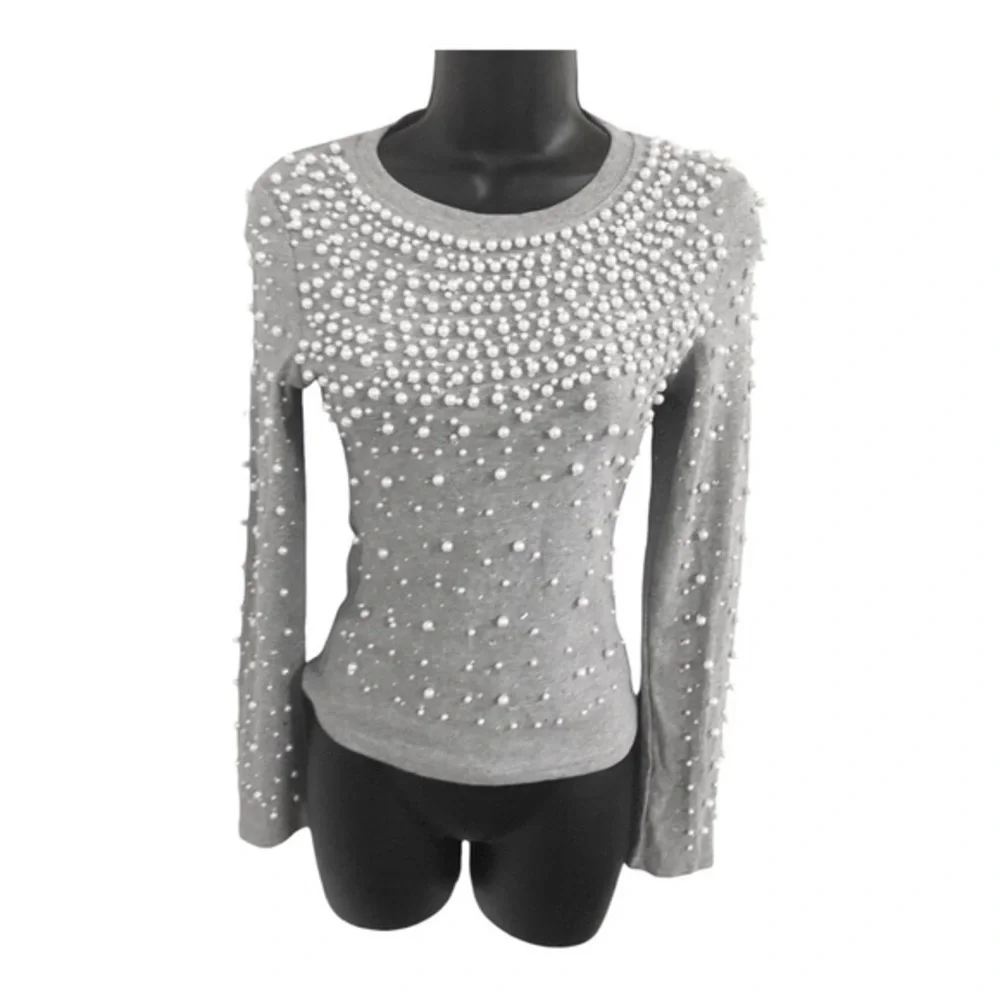 Beautiful Stunning pearl beaded gray long sleeve sweater knit top size small new